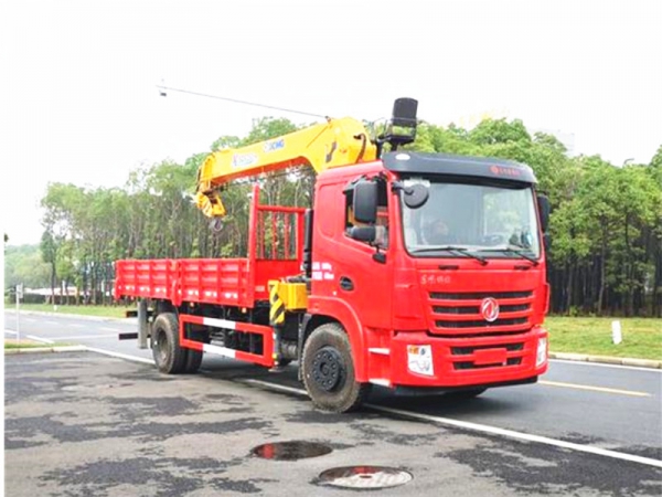 東風(fēng)錦程單橋國六隨車吊 東風(fēng)錦程單橋國六隨車吊