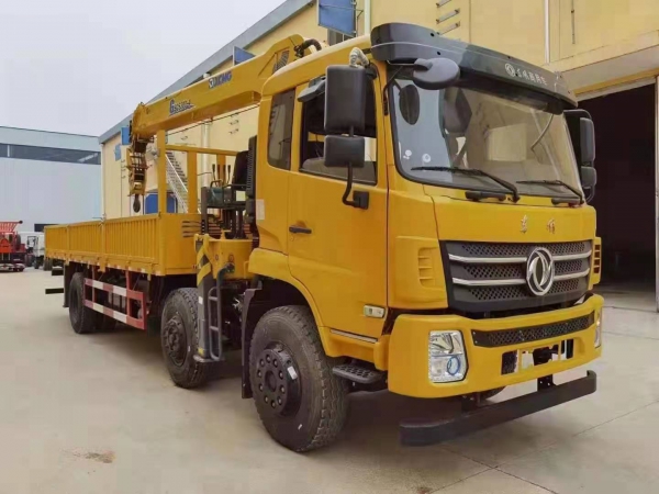 國六東風(fēng)前四后四隨車吊新品上市 國六東風(fēng)前四后四隨車吊新品上市