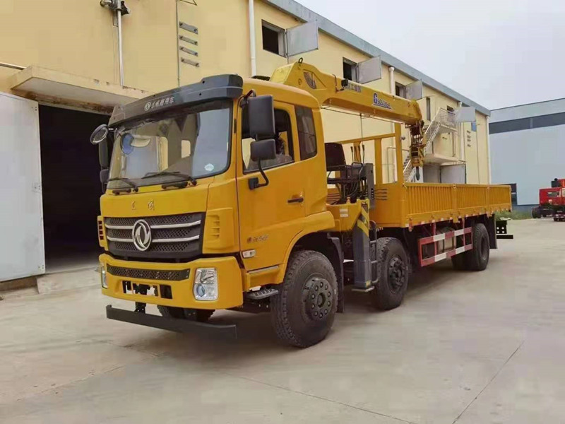 國六東風(fēng)前四后四隨車吊新品上市 國六東風(fēng)前四后四隨車吊新品上市