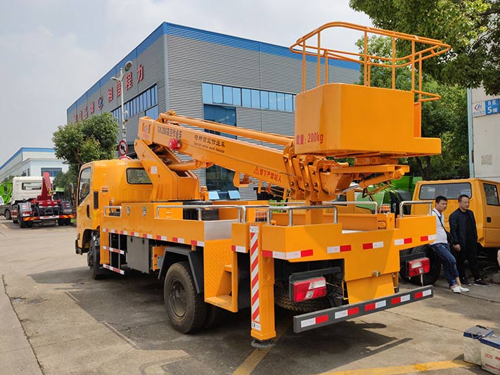 江鈴直臂20米高空作業(yè)車 江鈴直臂20米高空作業(yè)車