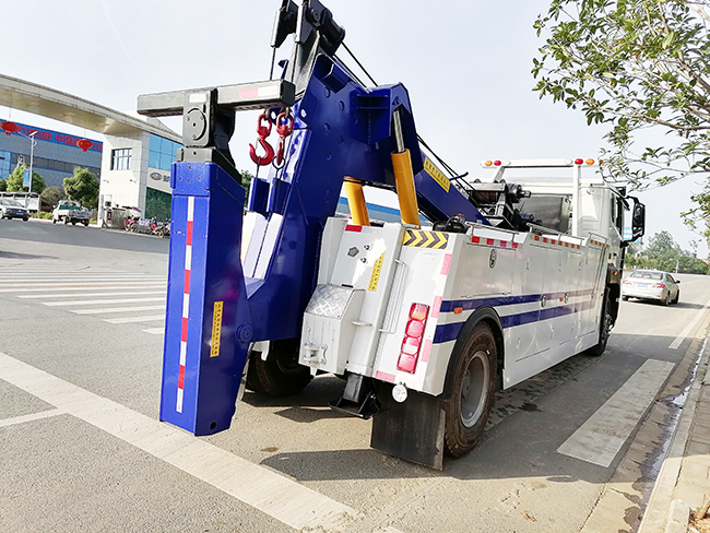 國六單橋重汽豪瀚拖吊聯(lián)體清障車 國六單橋重汽豪瀚拖吊聯(lián)體清障車
