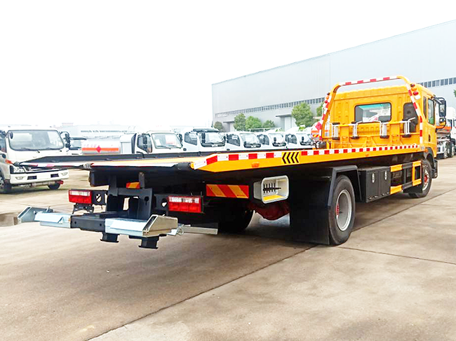 東風(fēng)D9重載型清障車 東風(fēng)D9重載型清障車