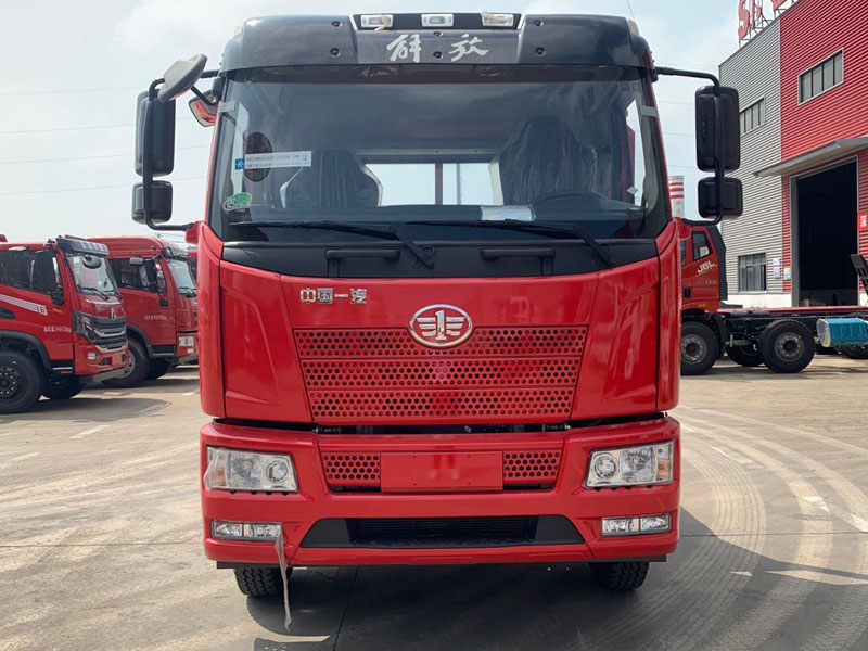 解放J6L國(guó)六平板車(chē) 解放J6L國(guó)六平板車(chē)
