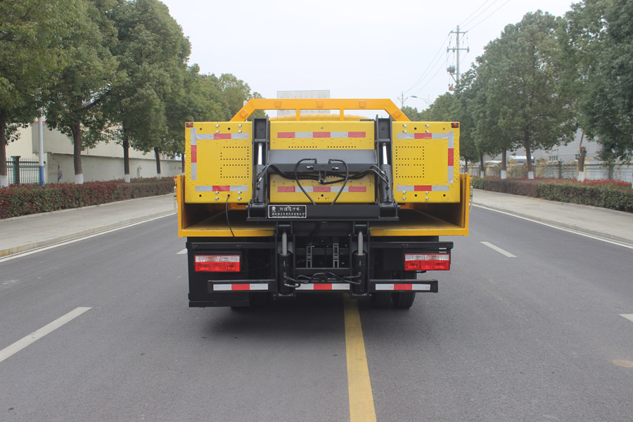 潤知星牌SCS5042TFZEQ6型防撞緩沖車 潤知星牌SCS5042TFZEQ6型防撞緩沖車