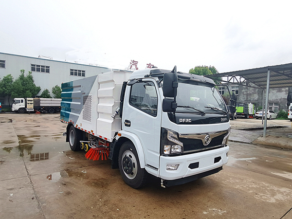 東風(fēng)大多利卡3800洗掃車(chē)國(guó)六 東風(fēng)大多利卡3800洗掃車(chē)國(guó)六