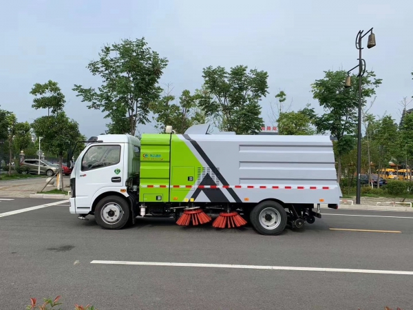 國六東風(fēng)凱普特7.5方掃路車 國六東風(fēng)凱普特7.5方掃路車