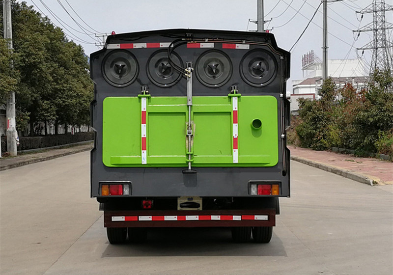 五十鈴10方吸塵車 五十鈴10方吸塵車