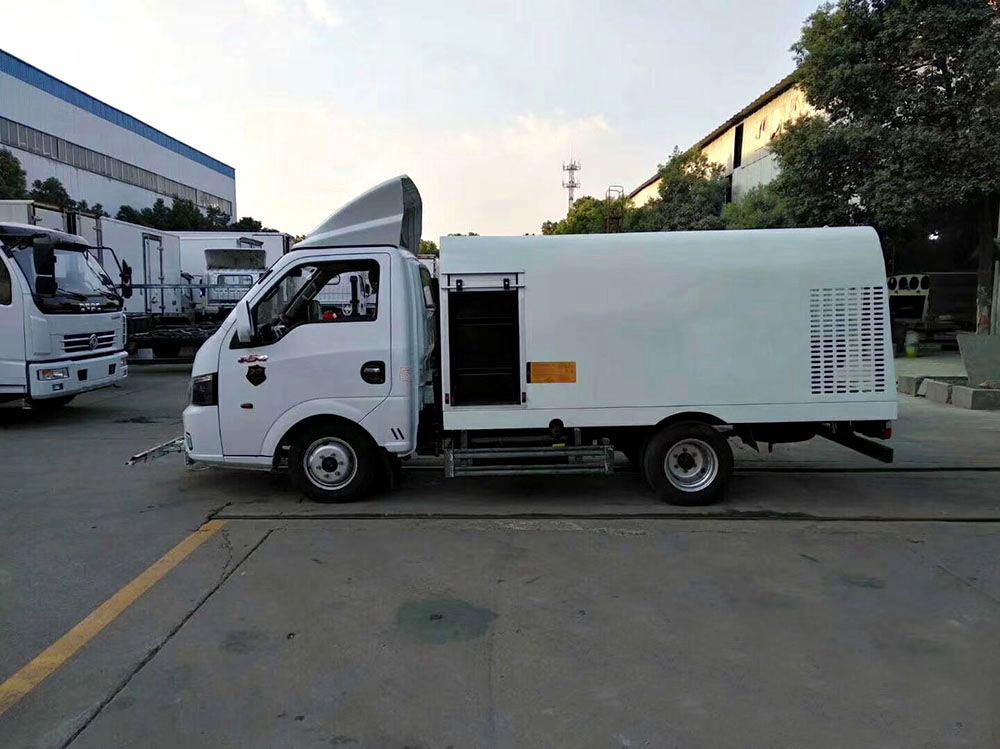 國六1.5立方 藍(lán)牌東風(fēng)途逸 路面清洗車 國六1.5立方 藍(lán)牌東風(fēng)途逸 路面清洗車
