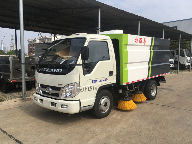 福田小卡時(shí)代掃路車(chē)3方塵箱/1.54方水 福田小卡時(shí)代掃路車(chē)3方塵箱/1.54方水
