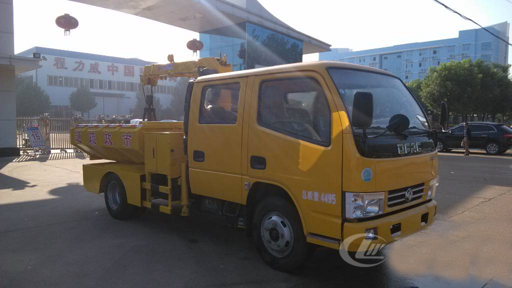 東風(fēng)雙排清淤車藍(lán)牌 3方 東風(fēng)雙排清淤車藍(lán)牌 3方