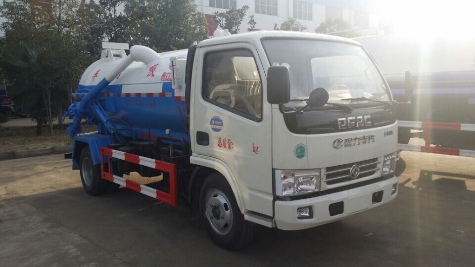 東風(fēng)小多利卡吸污車 東風(fēng)小多利卡吸污車