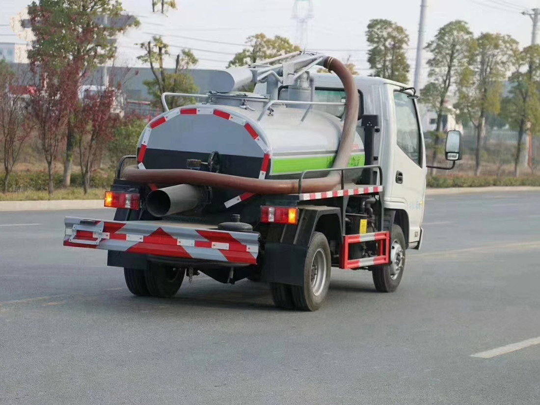 國(guó)六凱馬3方吸糞車(chē) 國(guó)六凱馬3方吸糞車(chē)