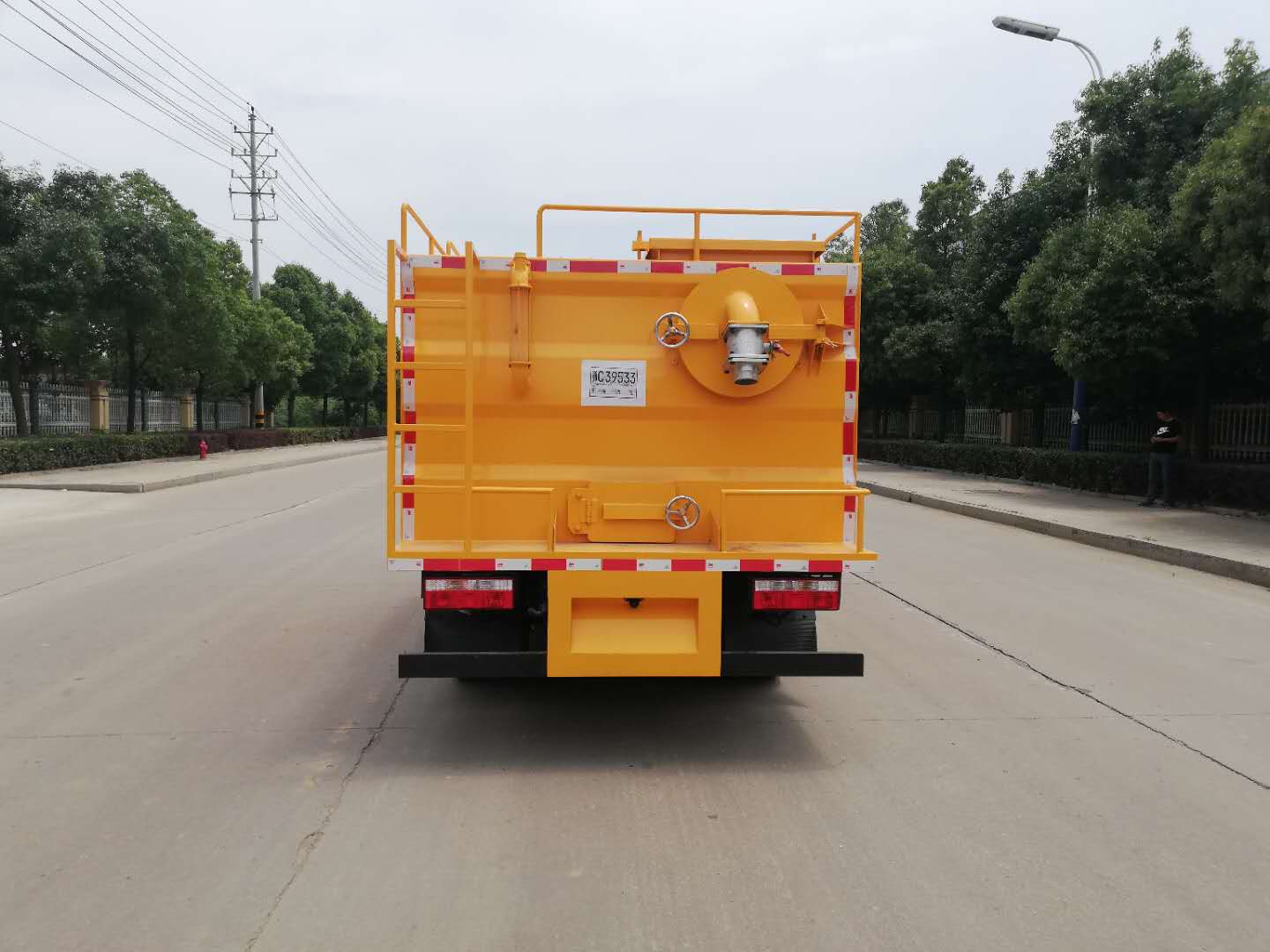 東風(fēng)新款污水處理車國(guó)六 東風(fēng)新款污水處理車國(guó)六