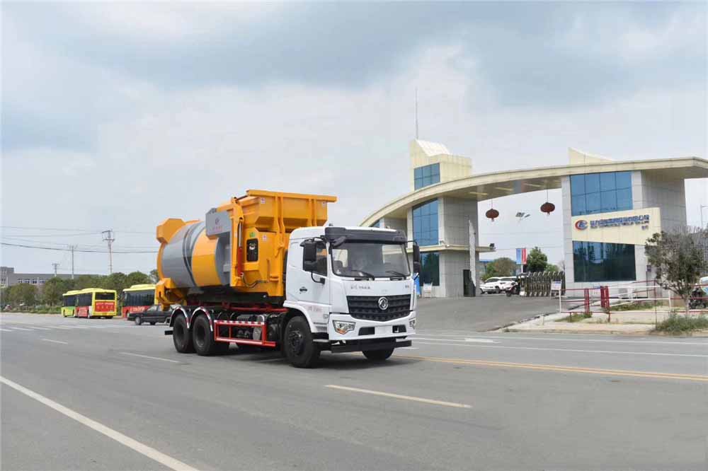 國六18方東風(fēng)專底后雙橋 勾臂垃圾車 國六18方東風(fēng)專底后雙橋 勾臂垃圾車