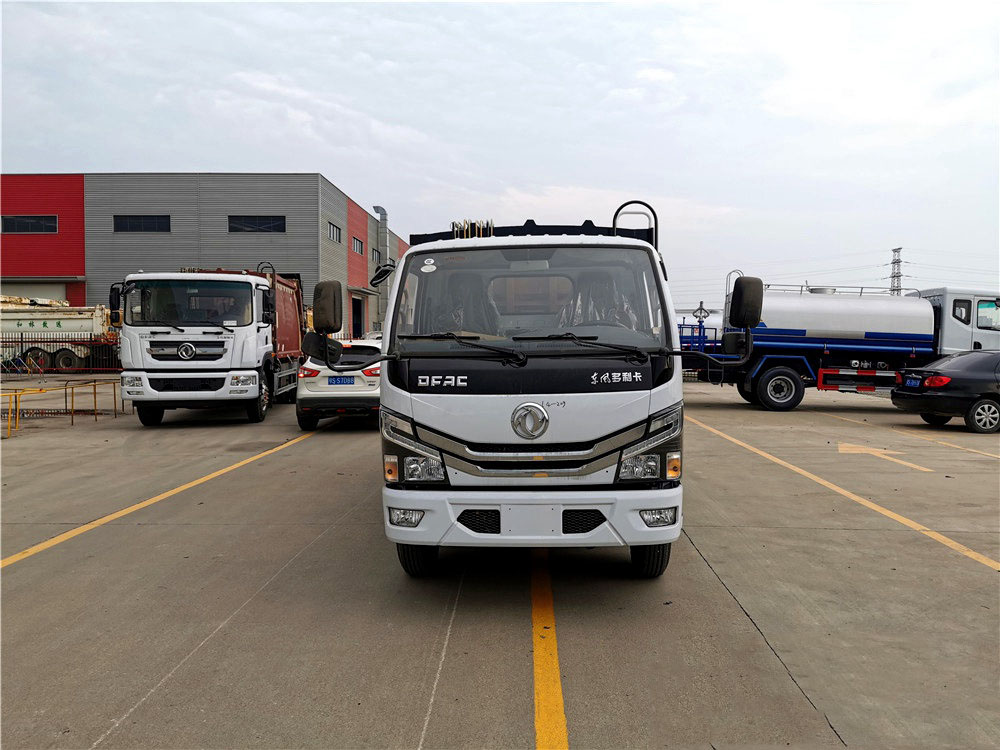 國(guó)六6立方東風(fēng)D6 壓縮垃圾車 國(guó)六6立方東風(fēng)D6 壓縮垃圾車