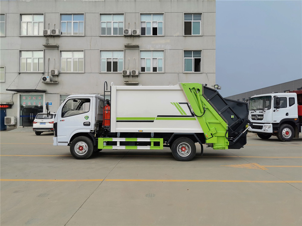 國(guó)六6立方東風(fēng)D6 壓縮垃圾車 國(guó)六6立方東風(fēng)D6 壓縮垃圾車