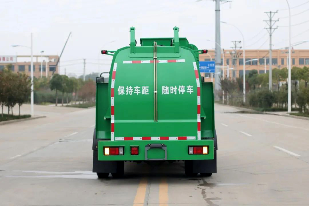 慶鈴五十鈴6方餐廚垃圾車 慶鈴五十鈴6方餐廚垃圾車