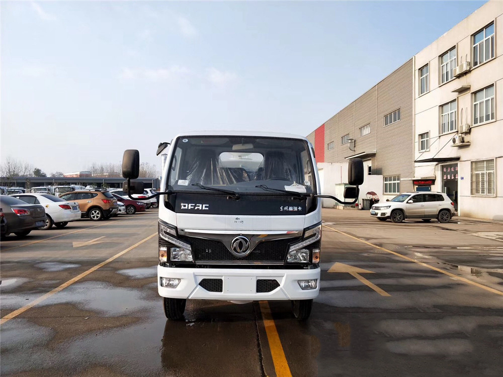 國(guó)六5立方東風(fēng)D6 灑水車 國(guó)六5立方東風(fēng)D6 灑水車
